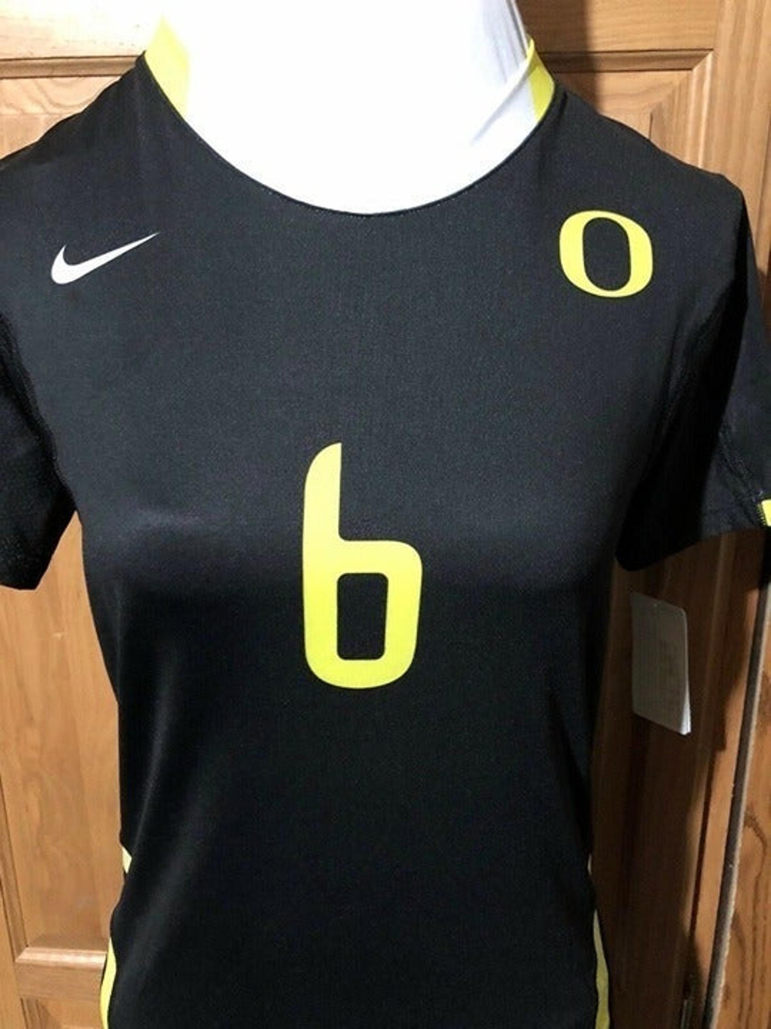 Women's NIKE OREGON College Athletic Jersey / Size Medium / NEW / Volleyball NEW