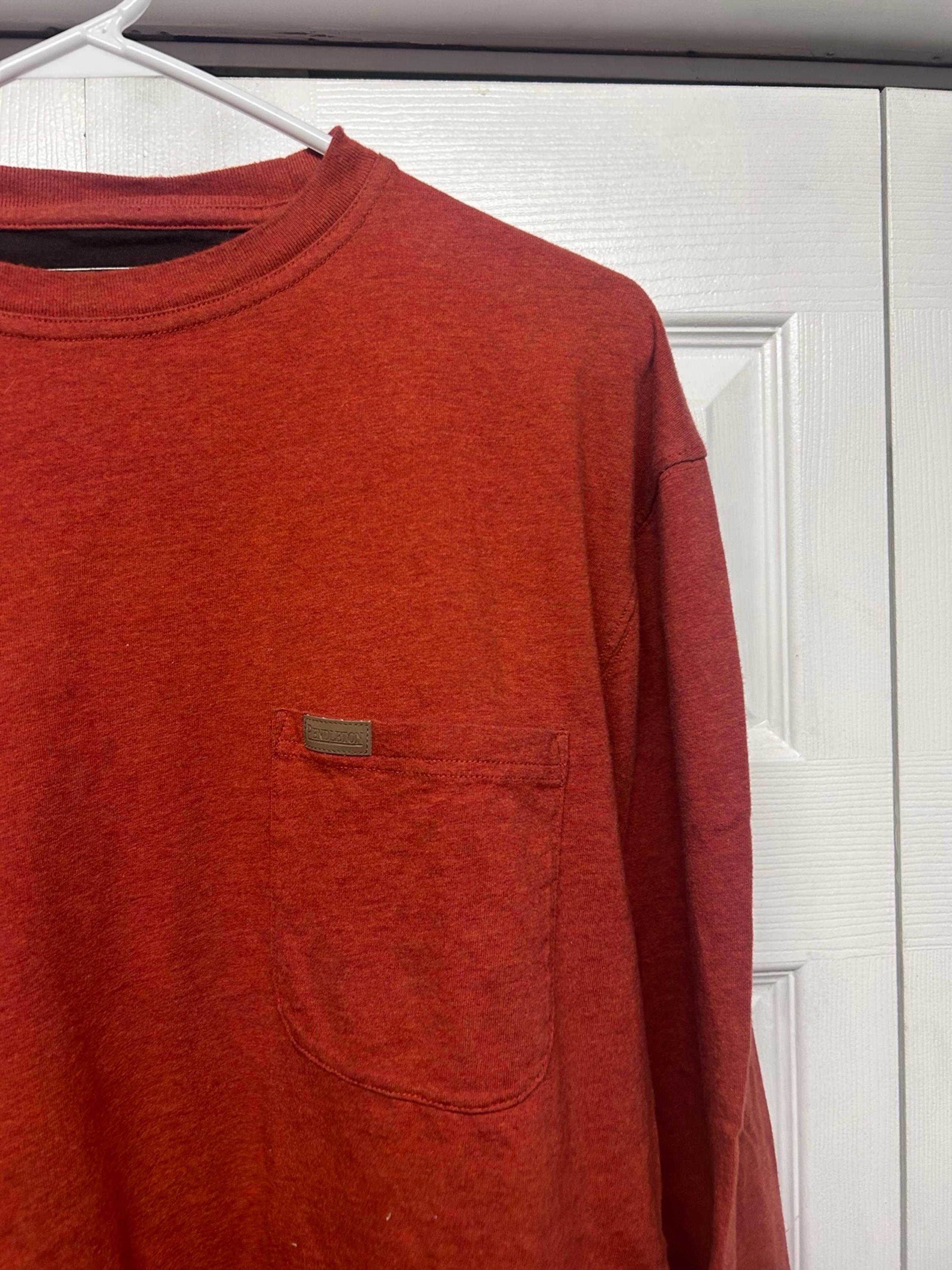 Men’s Pendleton shirt size medium