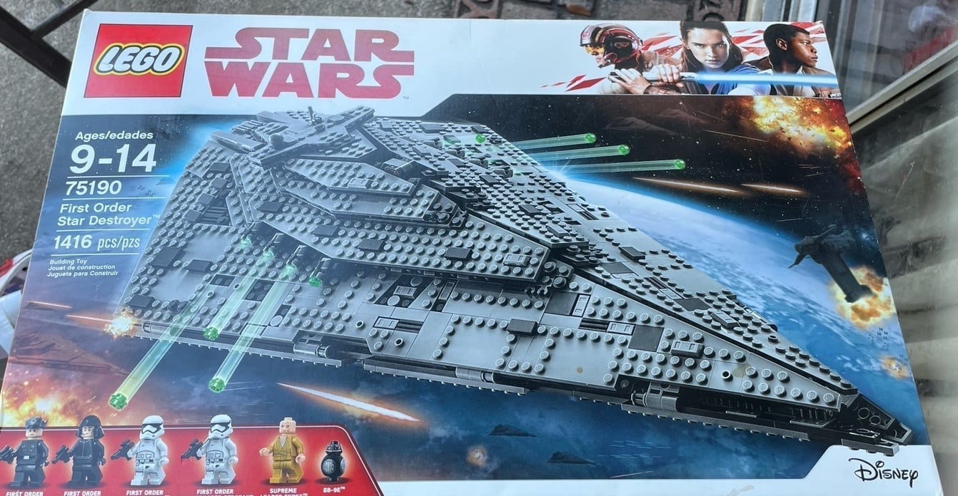 $$ BLACK FRIDAY DEAL $$ LEGO Star Wars First Order Star Destroyer