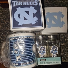 North Carolina Tar heels gift set