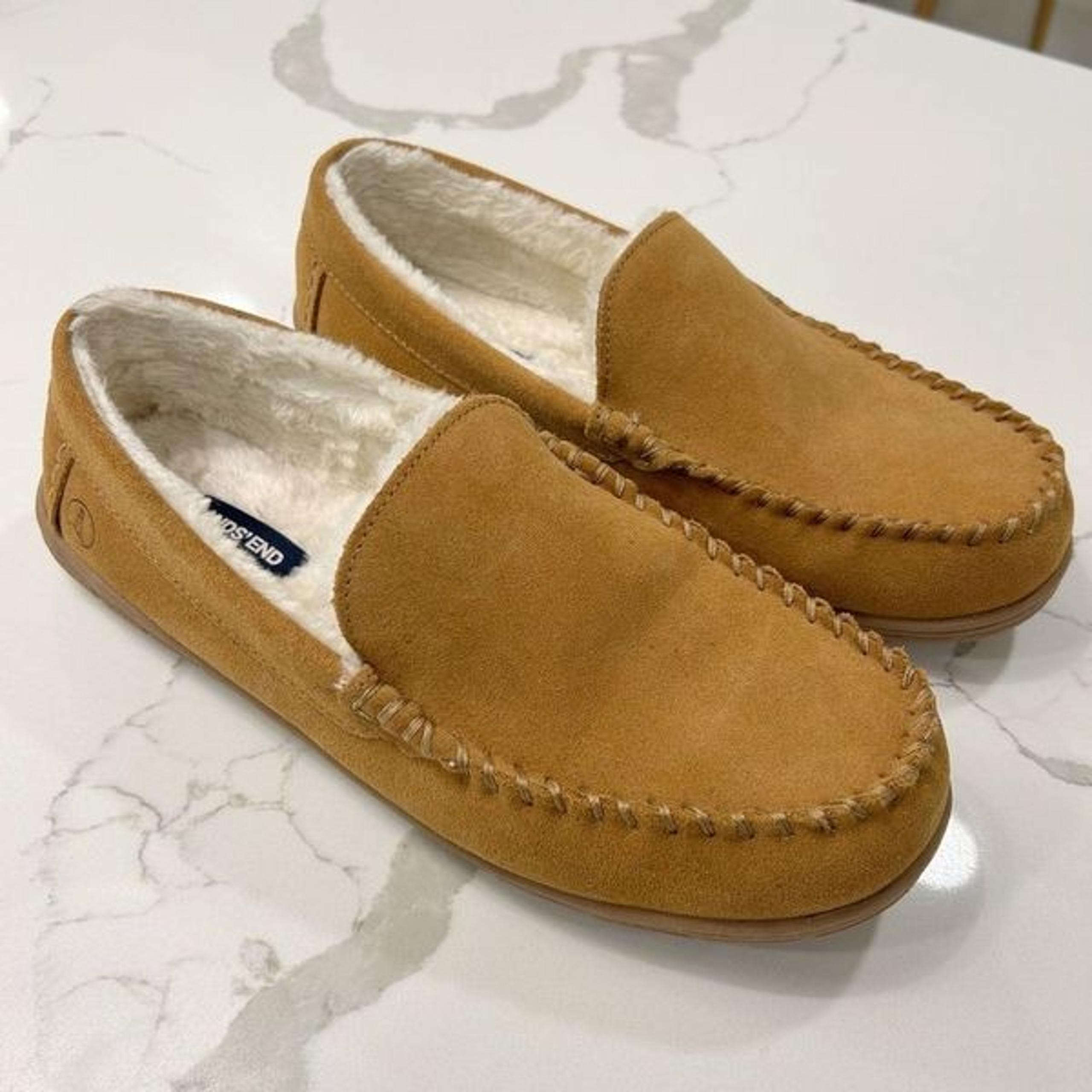Land’s End Mens Suede House Slippers
