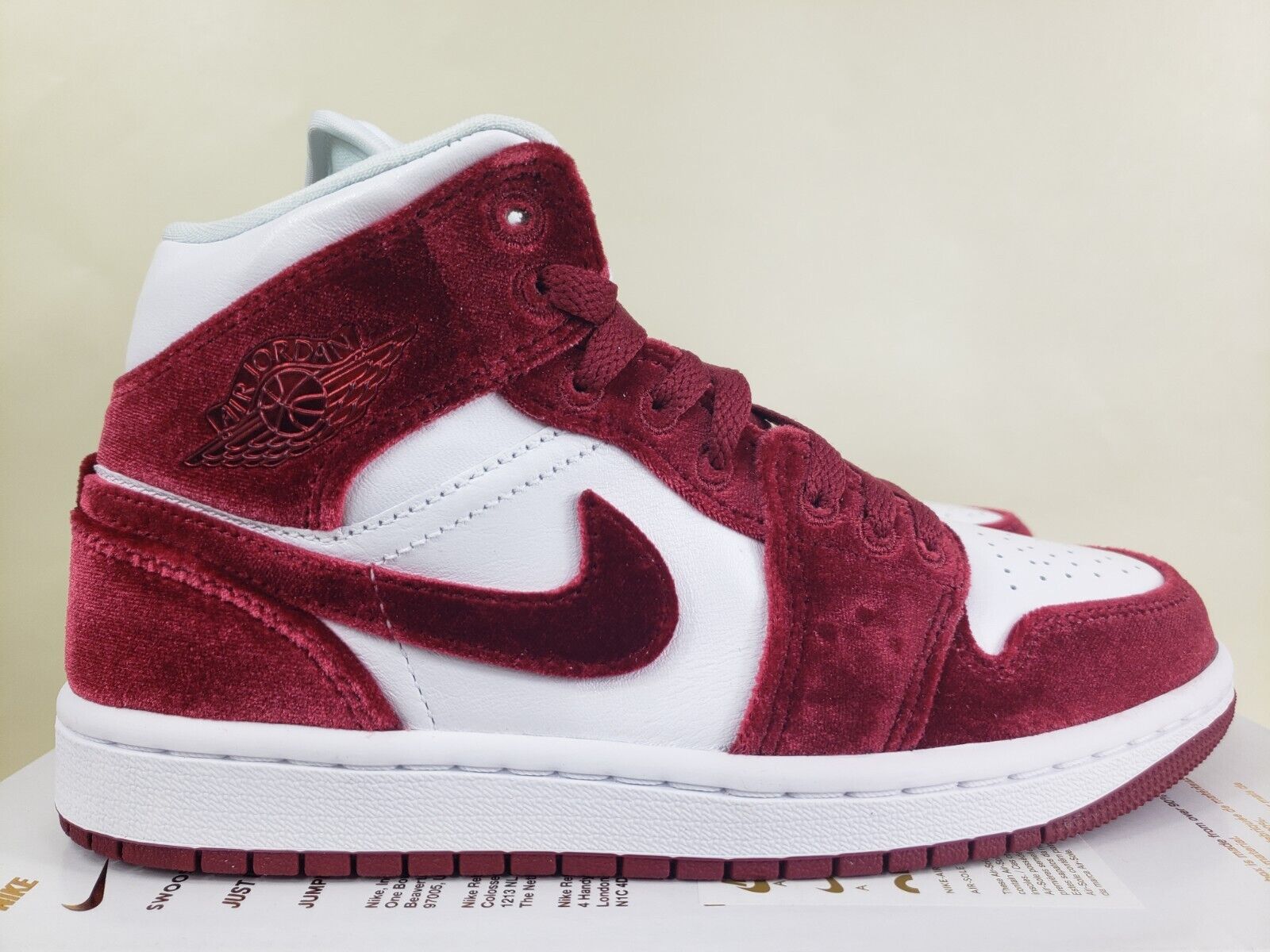 Air Jordan 1 Mid SE Red Velvet Womens Size 6 FZ3334-100 New