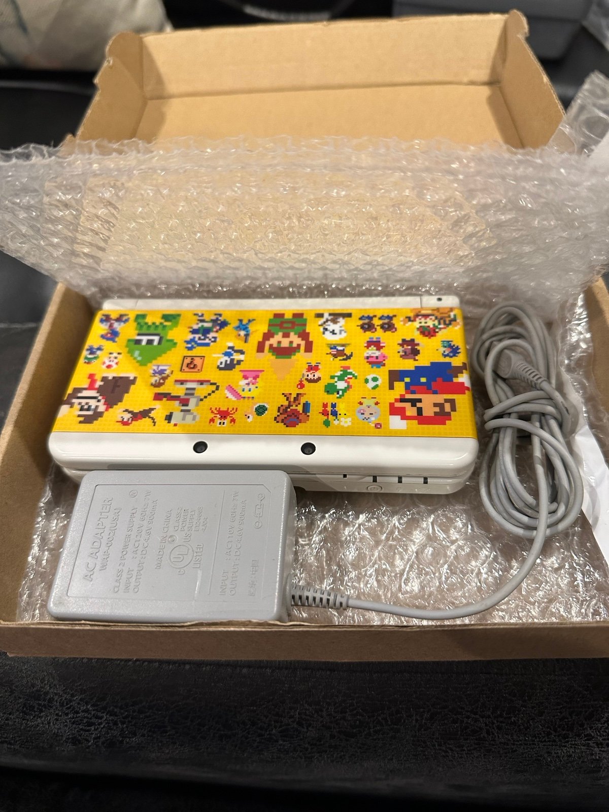 New Nintendo 3DS with Super