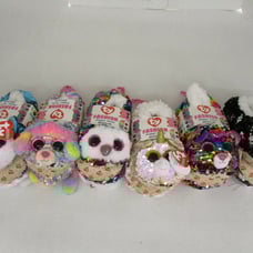 6 PAIR TY FASHION SLIPPER SOCKS SIZE: M