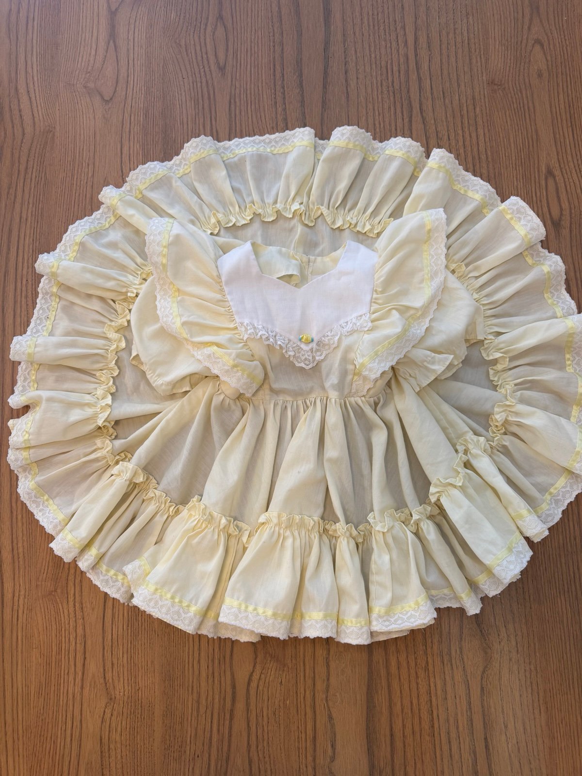 Vintage mini world yellow ruffled dress 2T