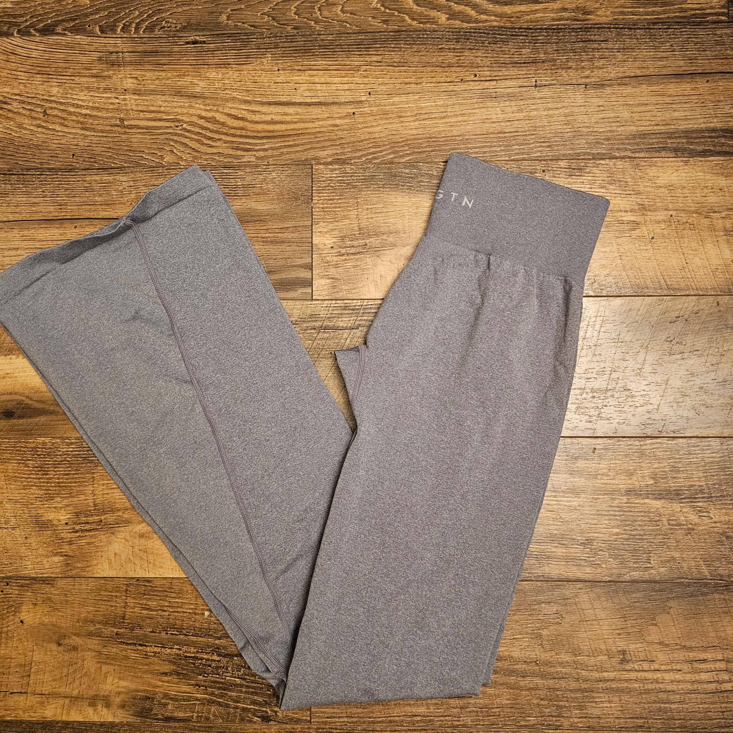 NVGTN iconic seamless flare