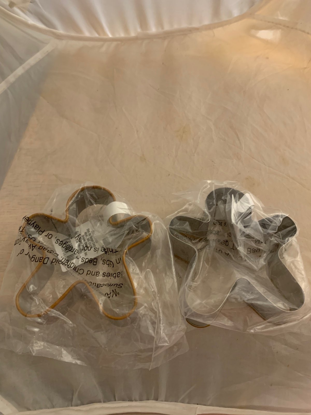 Set of 2 Metal Gingerbread Man Cookie Cutters: 3.62” x 3.27” (NEW)