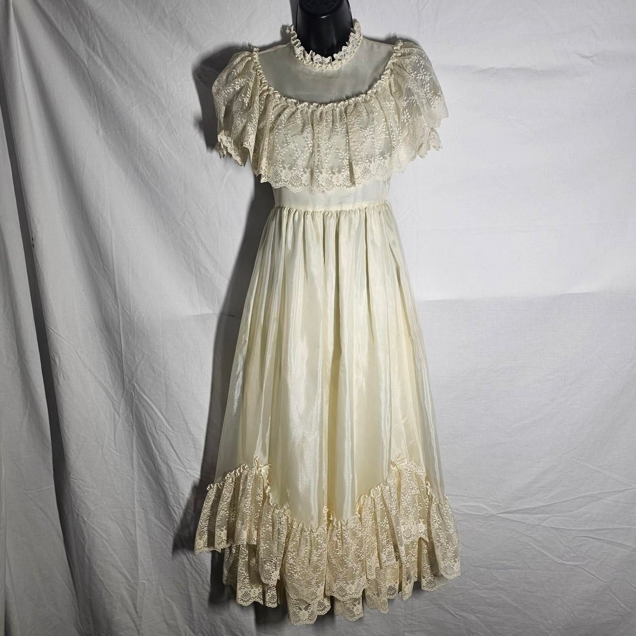 Vintage 70s lace high neck southern gothic coquette wedding dress