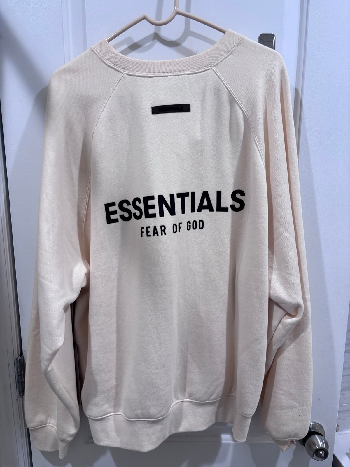 essentials fear of gods crewneck cream LARGE