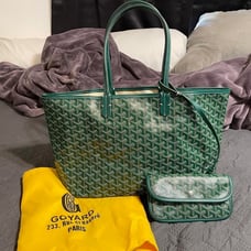 Large capacity tote bag