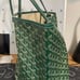Large capacity tote bag