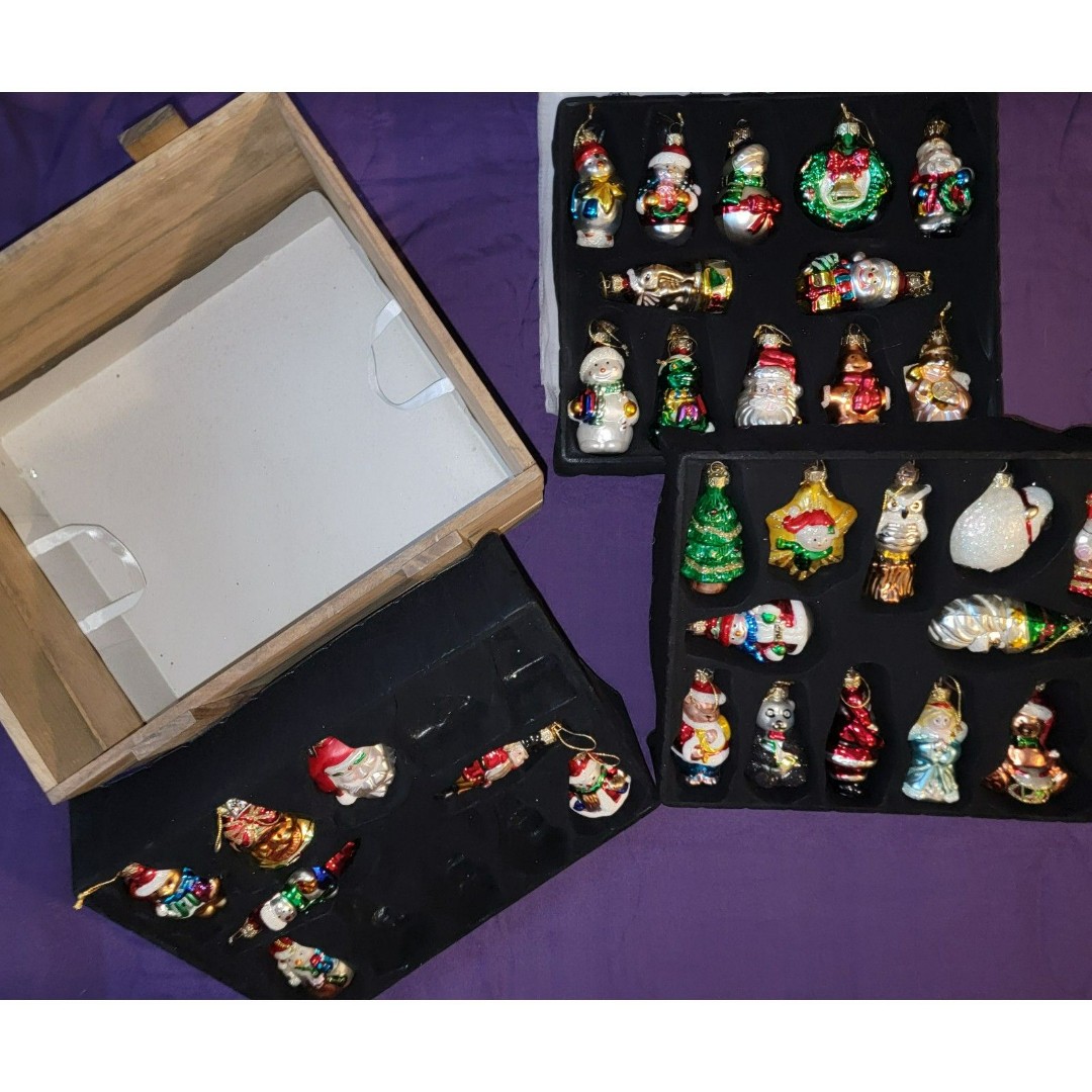 2002 Thomas PACCONI (Lot of 31) Glass Blown ORNAMENTS Classic Collection w Crate