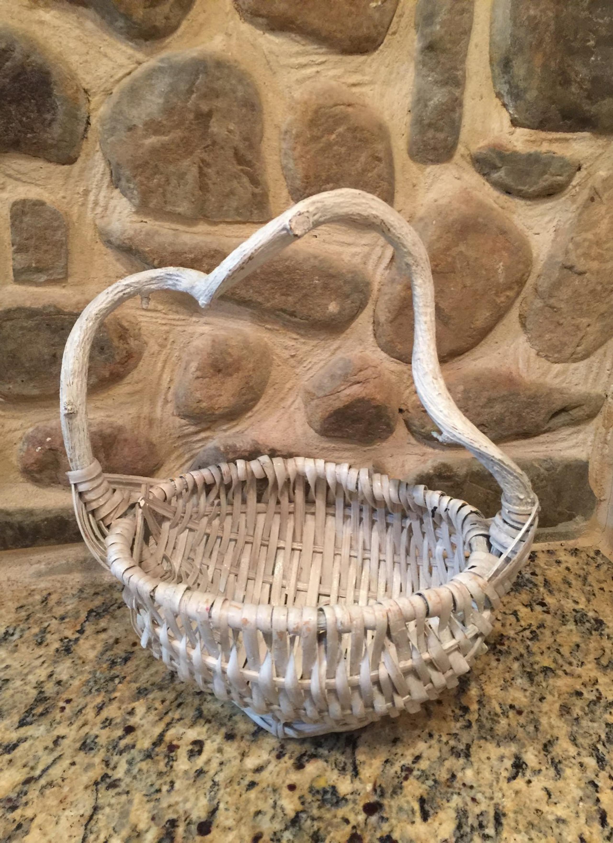 Shabby Chic Basket Unique White 9”x7”