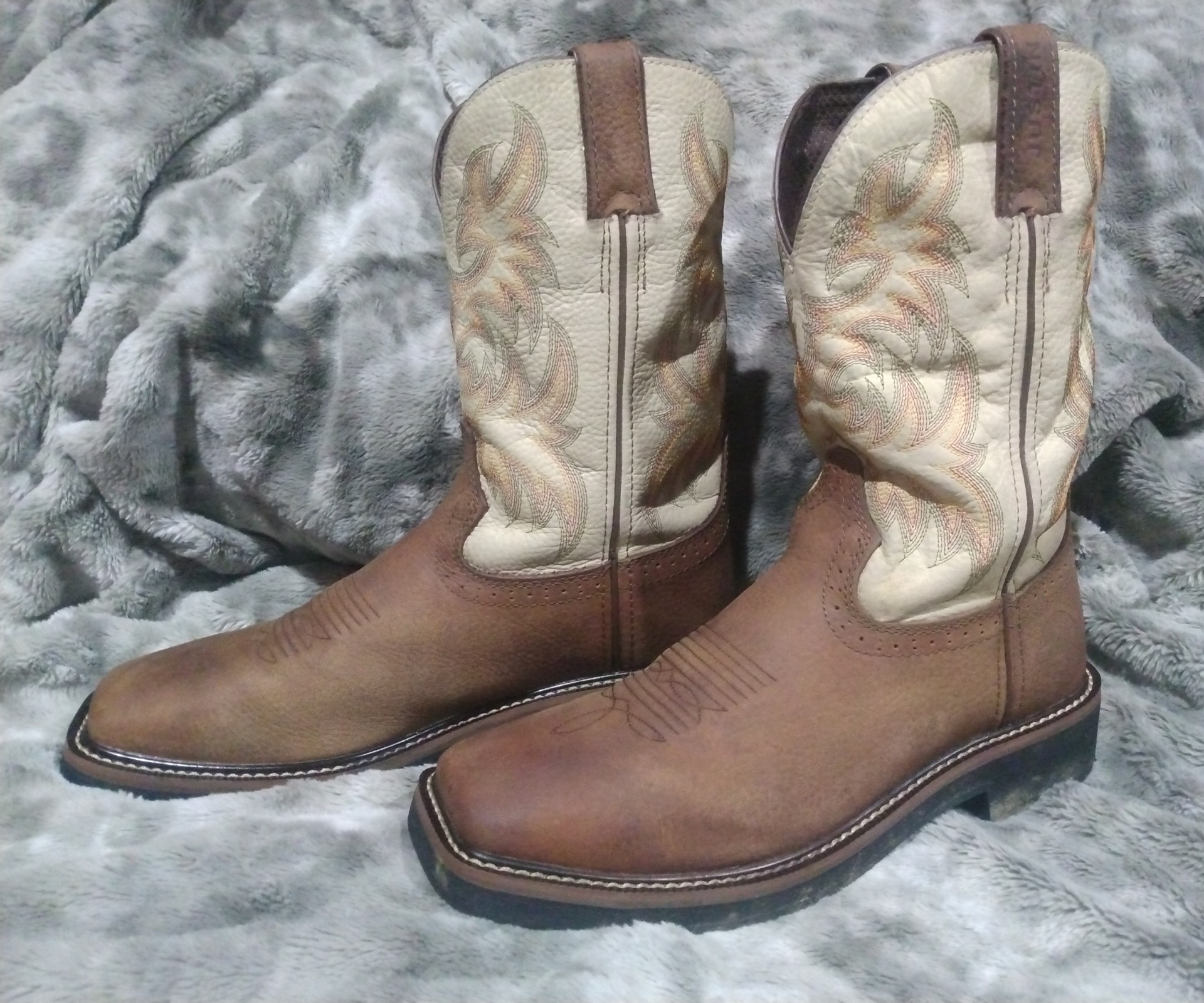 ❤️ JUSTIN BOOTS- MIDS ❤️
