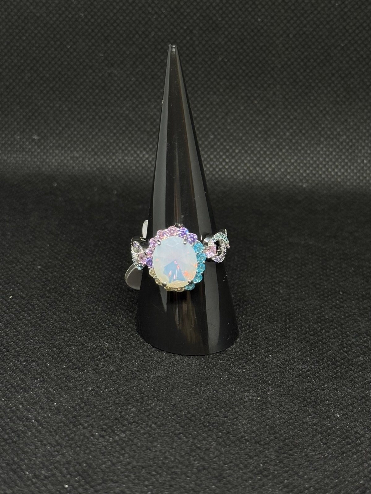 925 Sterling Silver Oval Cut White Moonstone Ring Size 9-Pink Ice (BP 2424 Dupe)