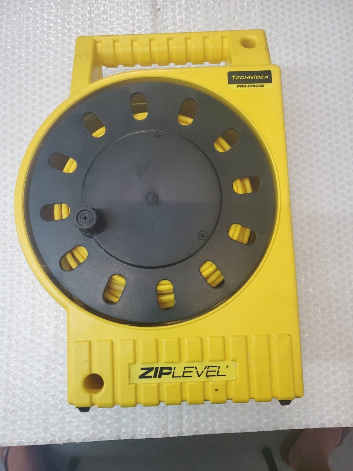 ZIP PRO 2000B IN USED CONDITION