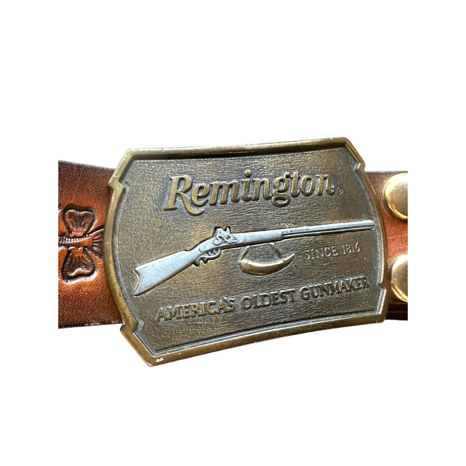 Vintage 1976 Remington Flintlock Rifle Belt Buckle and Tooled Leather Belt 32”