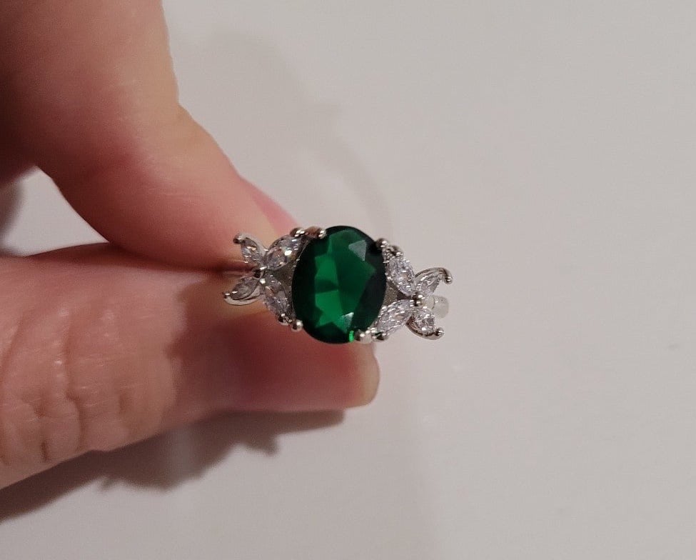 3CT Oval Cut Emerald Engagement Ring Size 6,7,8,9