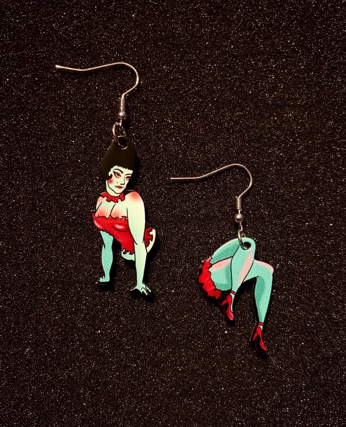 Beetlejuice Neitherworld Waiting Room Lady Cut in Half Scary Spooky Earrings