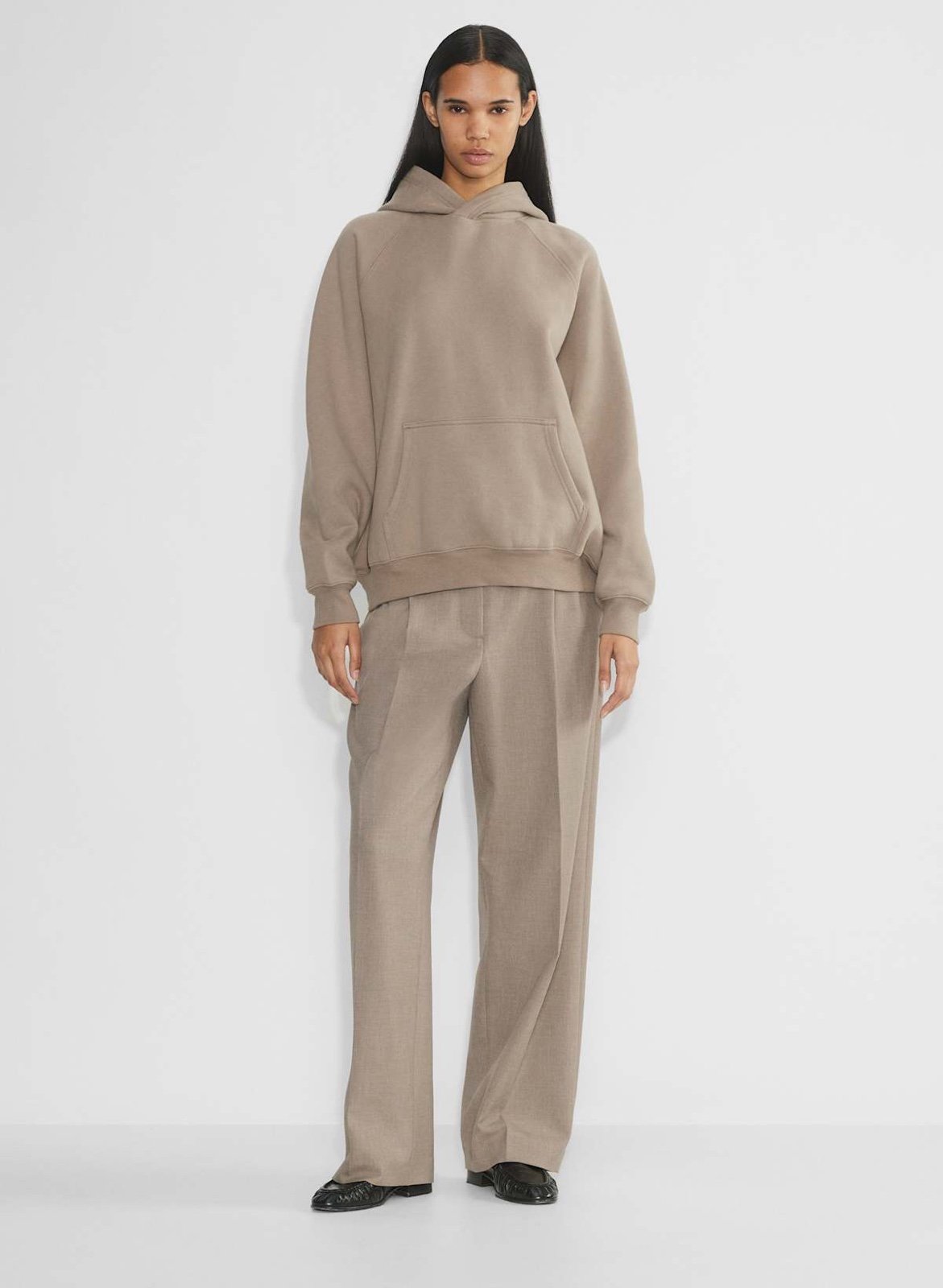 Aritzia Cozy Fleece Mega Raglan Hoodie
