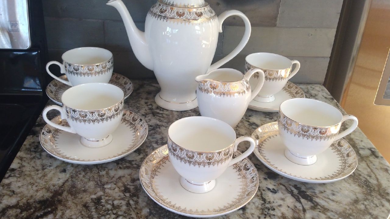 Fairily tea pot, creamer & Tea cup/sauce
