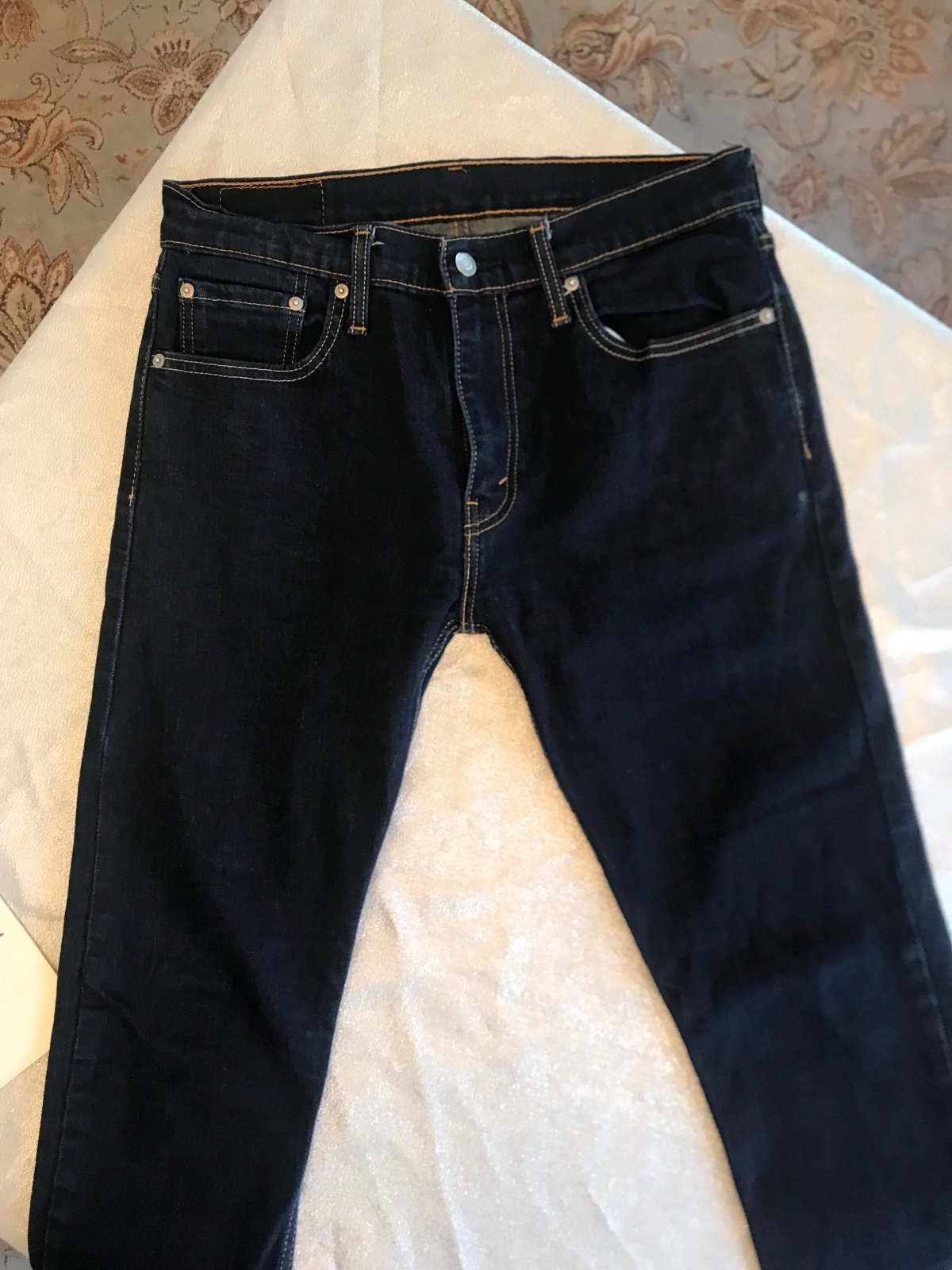 Levi's Men's 512 Size 32 34 Dark Wash
