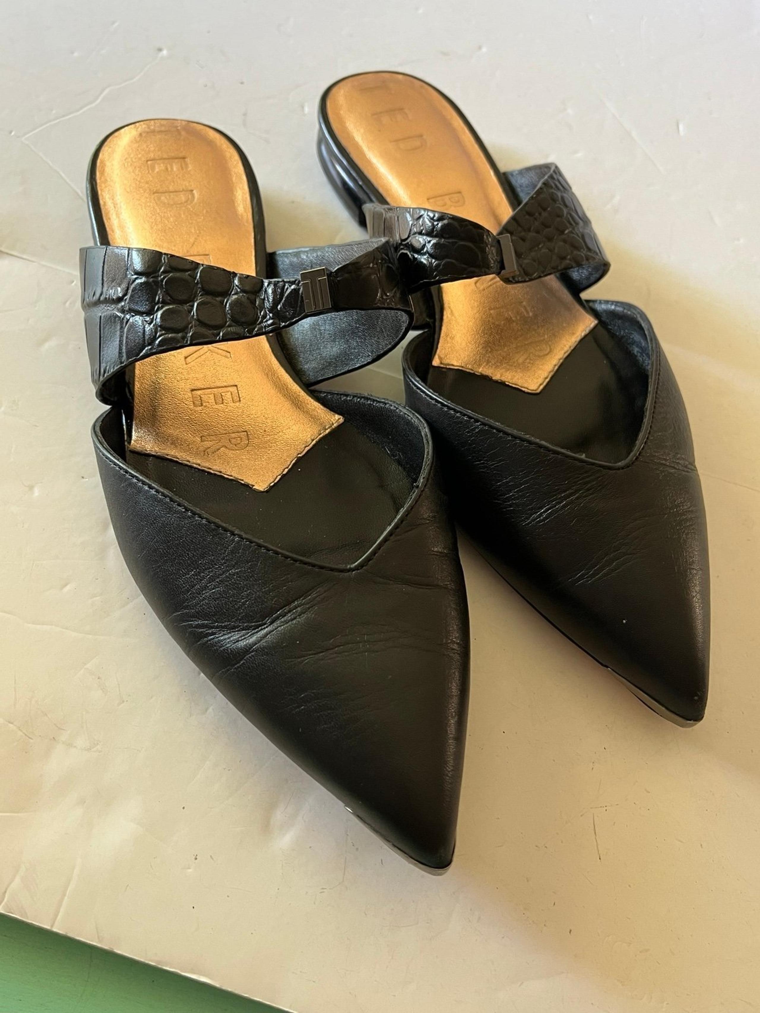 Ted Baker Made in London Women’s Pointy Toe Flats Slides Size 35.5