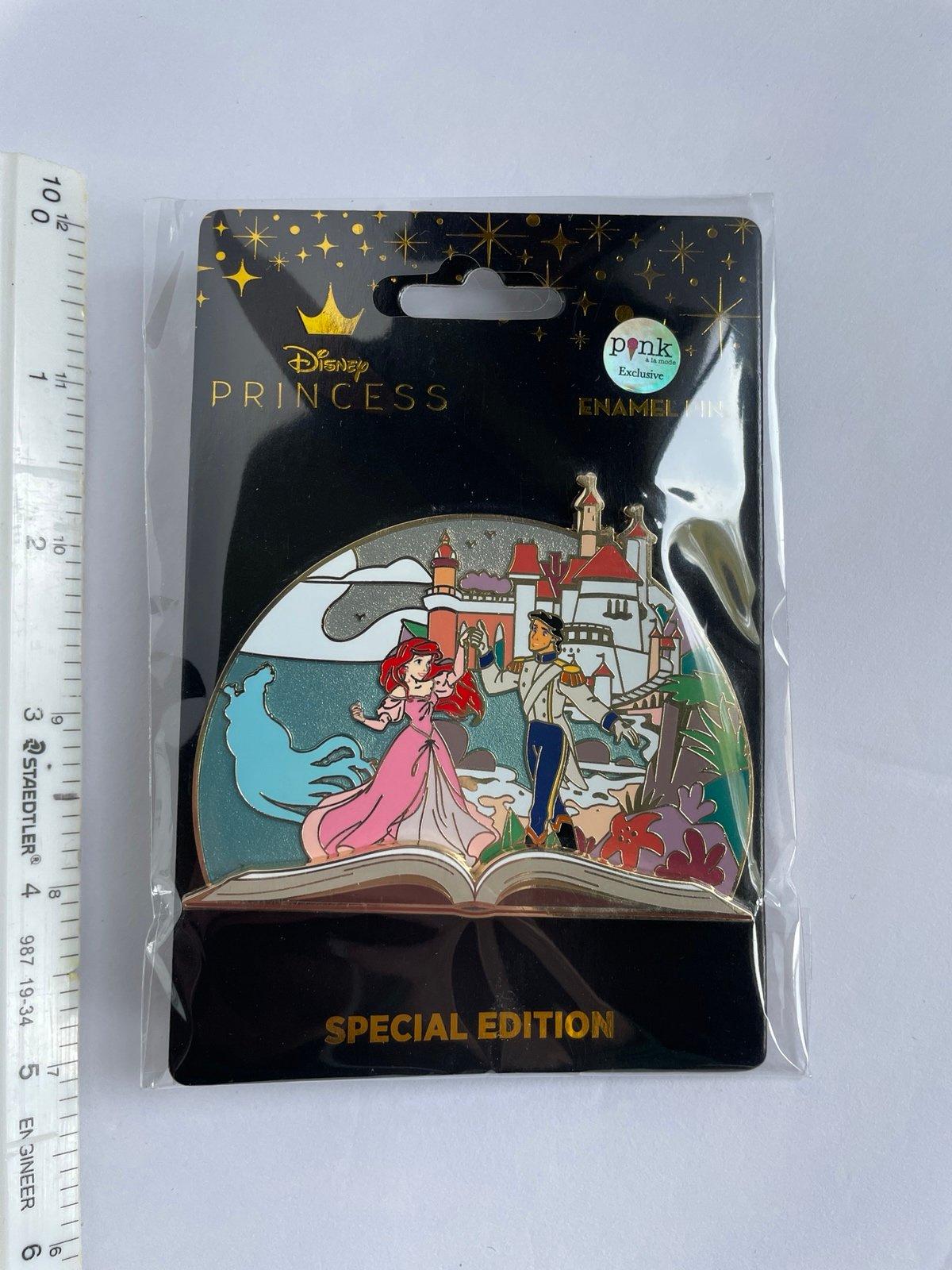 Disney Little Mermaid Once Upon a Time Story Book Pin LE 300