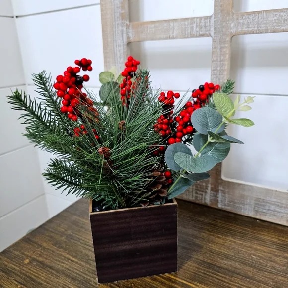 Christmas floral bouquet table decor