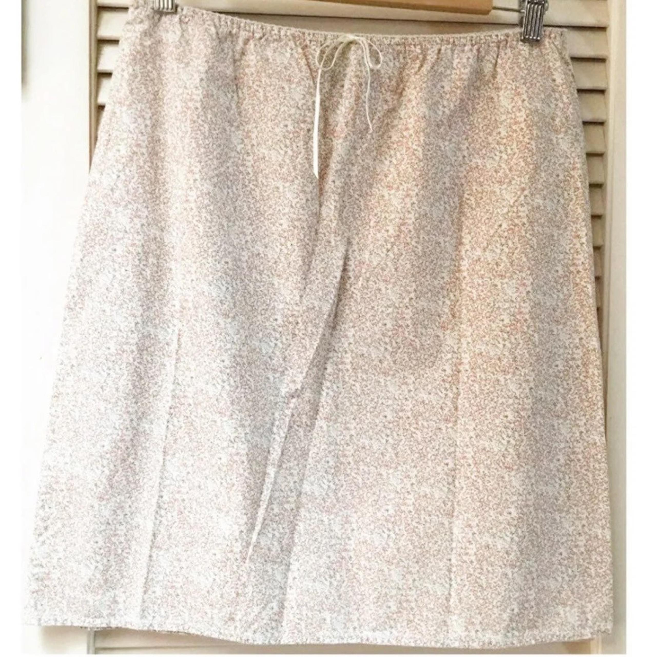 Bass S Pink Floral Knee Length Skirt