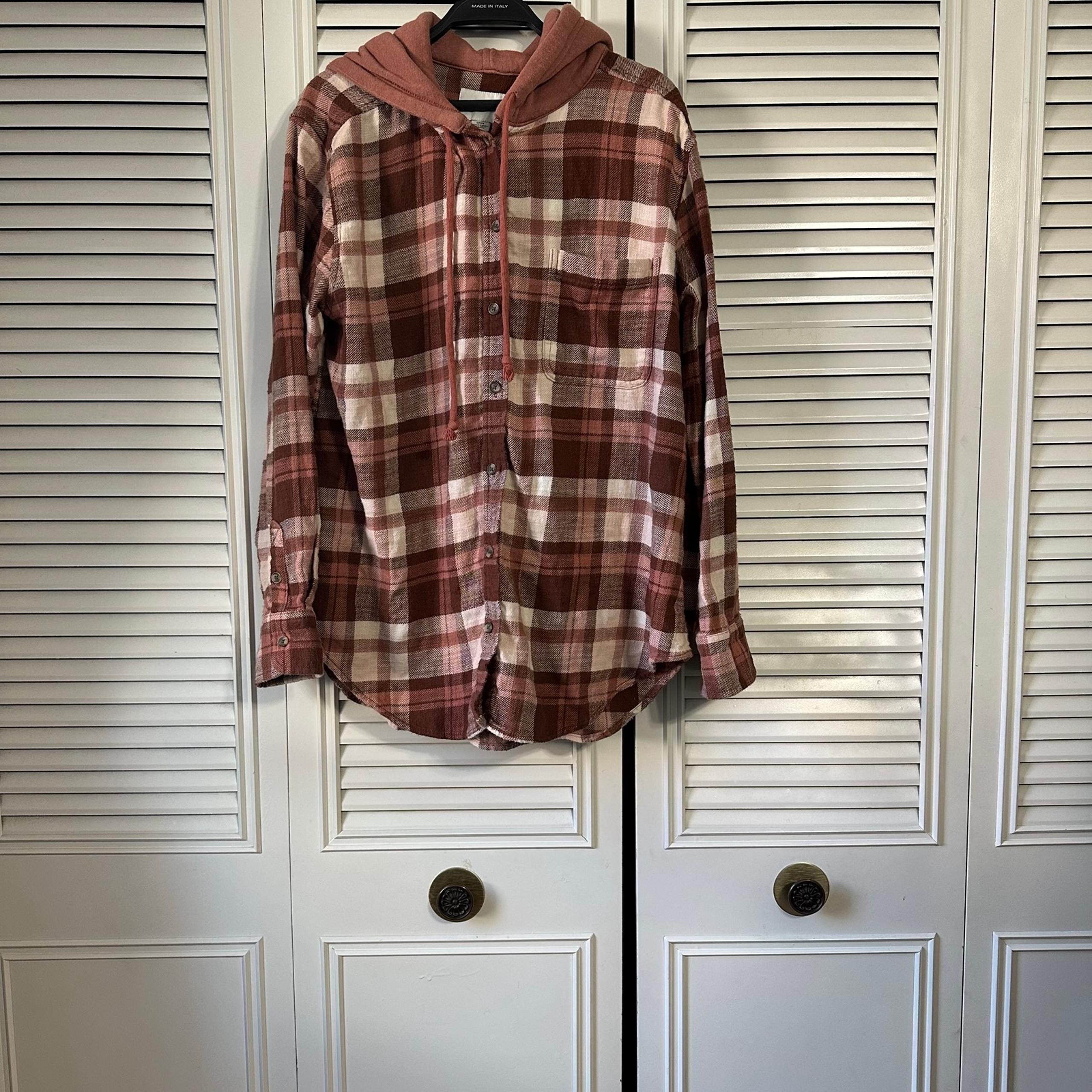 American Eagle Plaid Flannel Hooded Button up Size Small