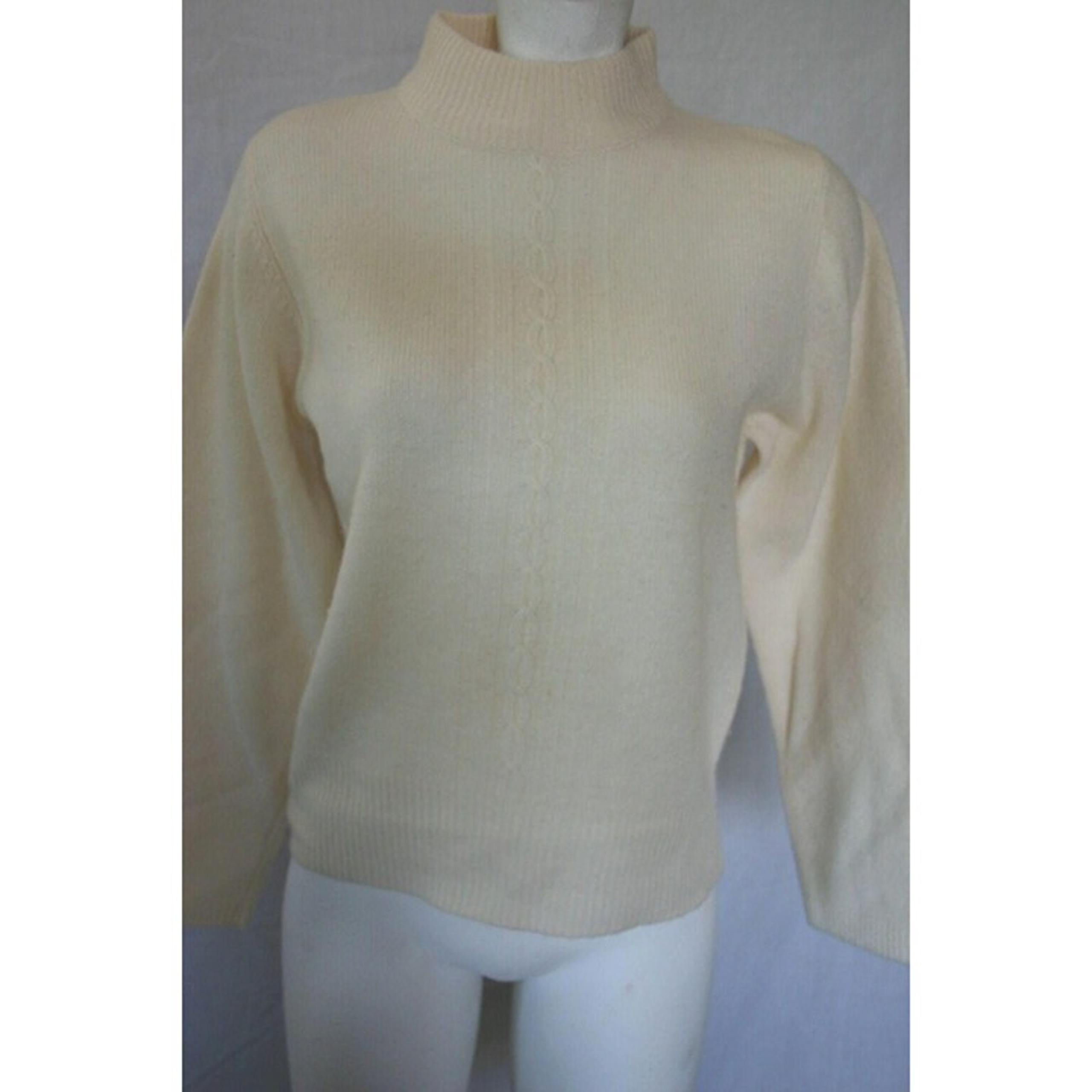 Vtg Victoria Jones Cream Turtleneck Cable Knit Sweater Long Sleeve Size Small