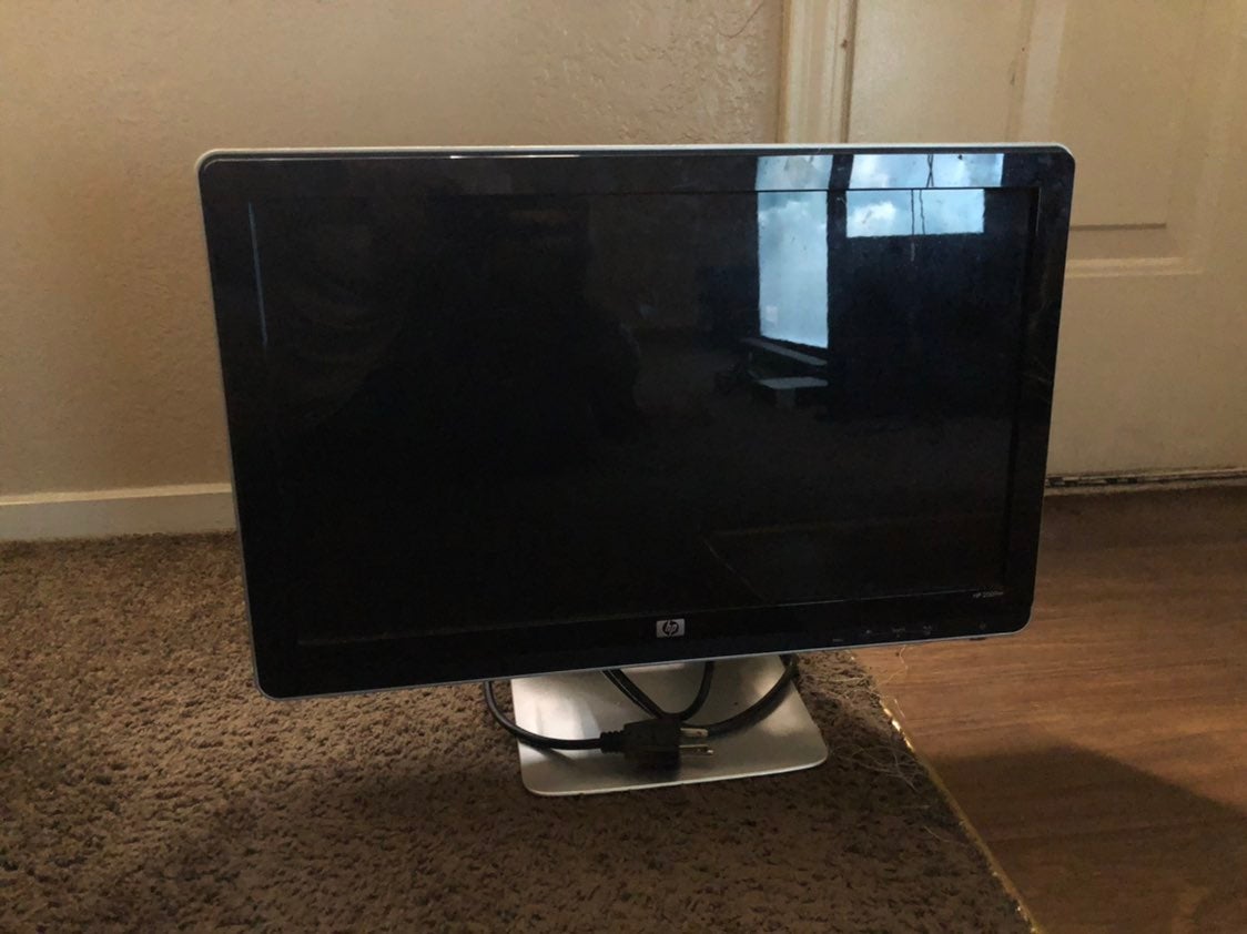HP 22 Computer Monitor