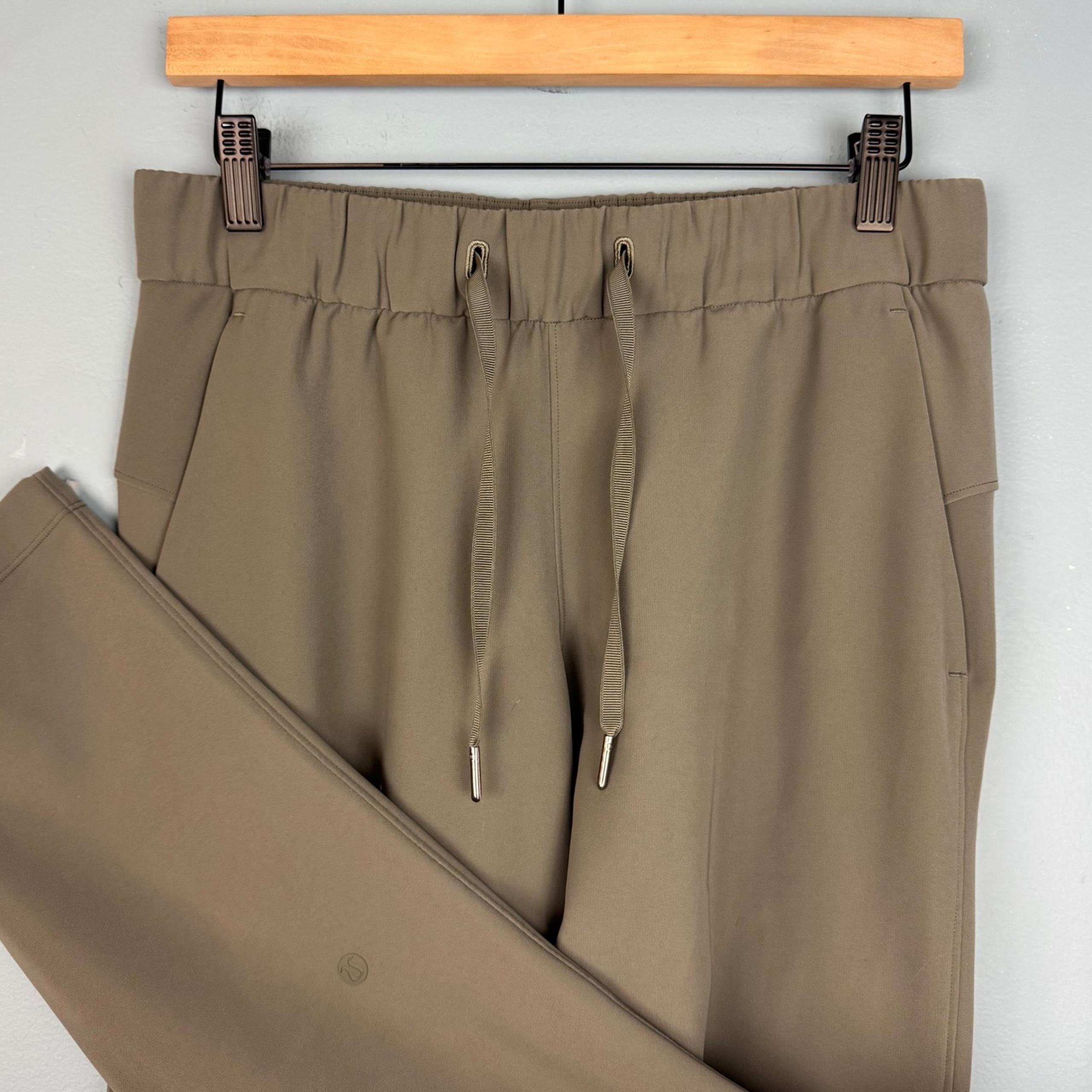 Lululemon On The Fly Woven 27" Pants Women's 6 Olive Green Cropped Drawstring