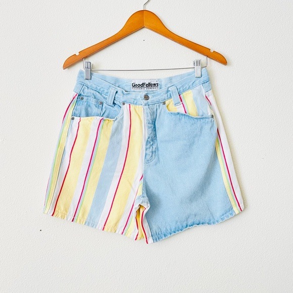 Vintage Goodfellows SIZE 10 high rise colorful mom shorts