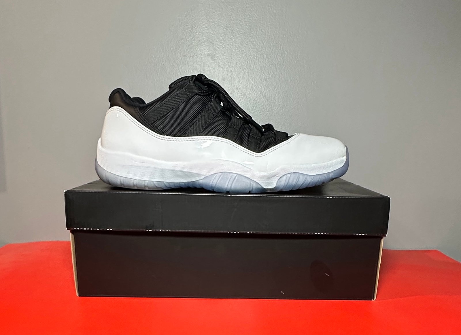 Size 10.5 - Air Jordan 11 Retro Low Tuxedo