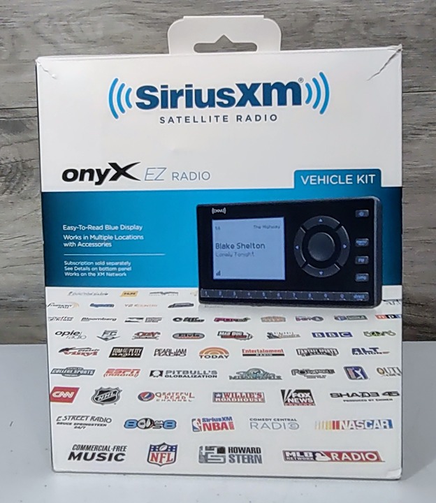 SiriusXM XEZ1V1 Onyx EZ Satellite Radio with Vehicle Kit - Black