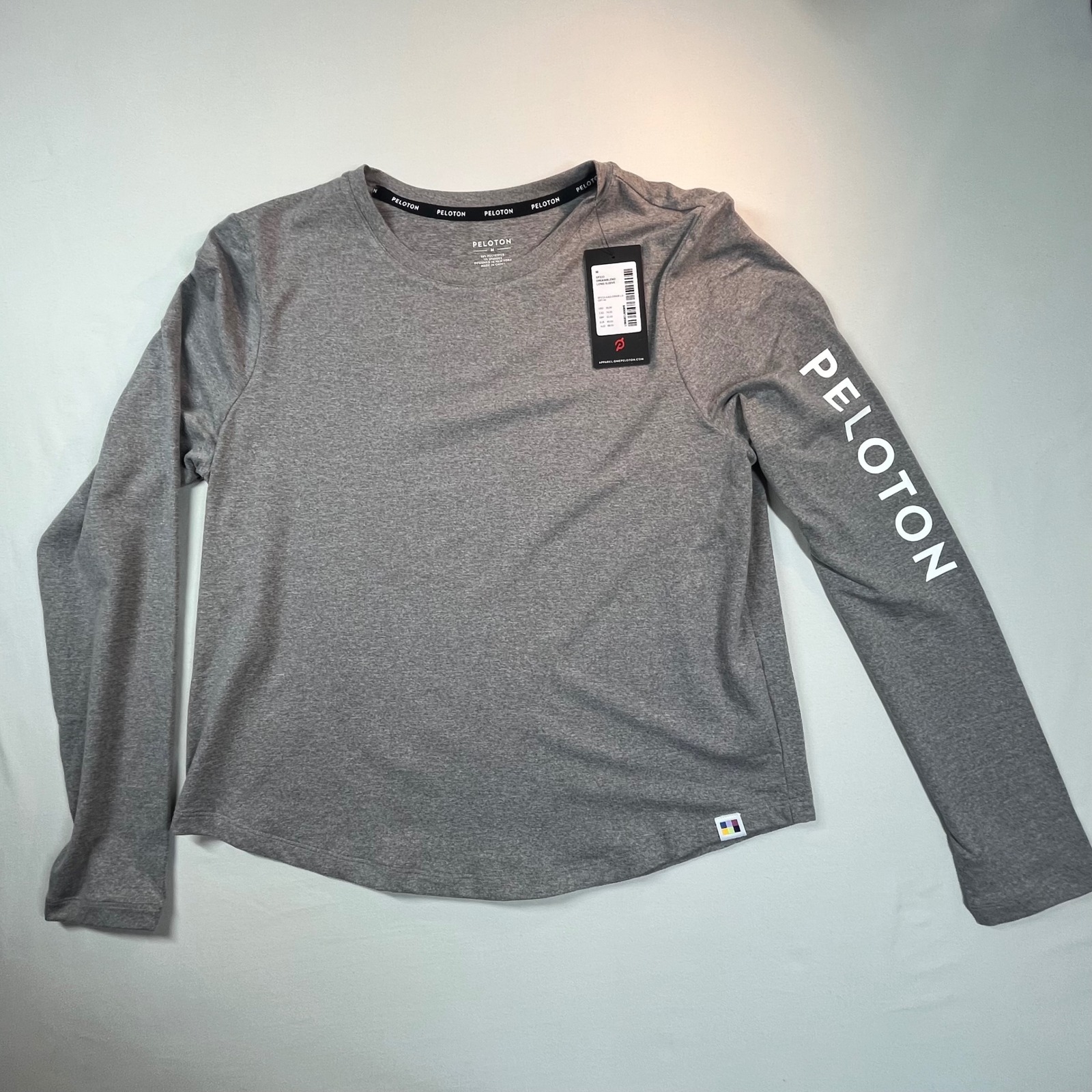 Peloton Long Sleeve Crop Top Athletic Shirt Activewear Gray Womens Medium NWT