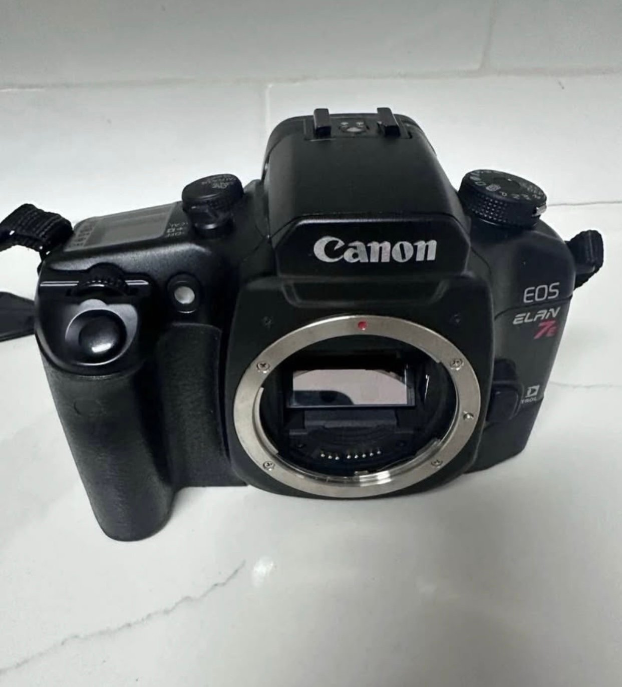Canon elan 7e
