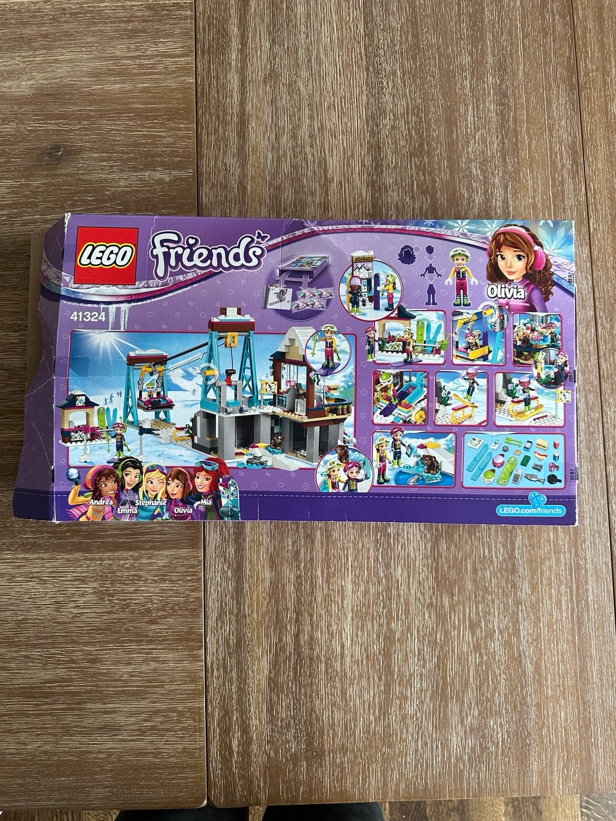 LEGO Friend 41324 Snow Resort Ski Lift Set