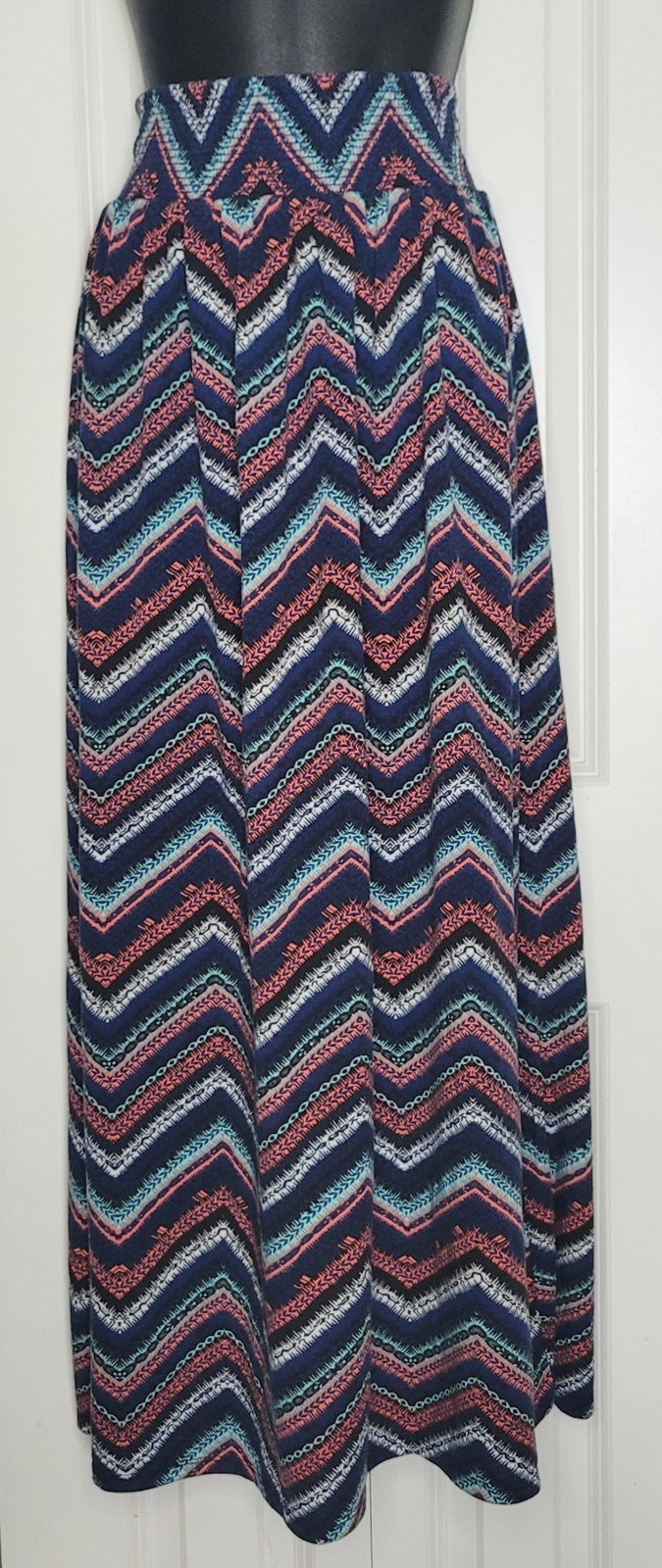 Joe B by Joe Benbasset Women's Maxi Skirt Size M Zig Zag Pattern