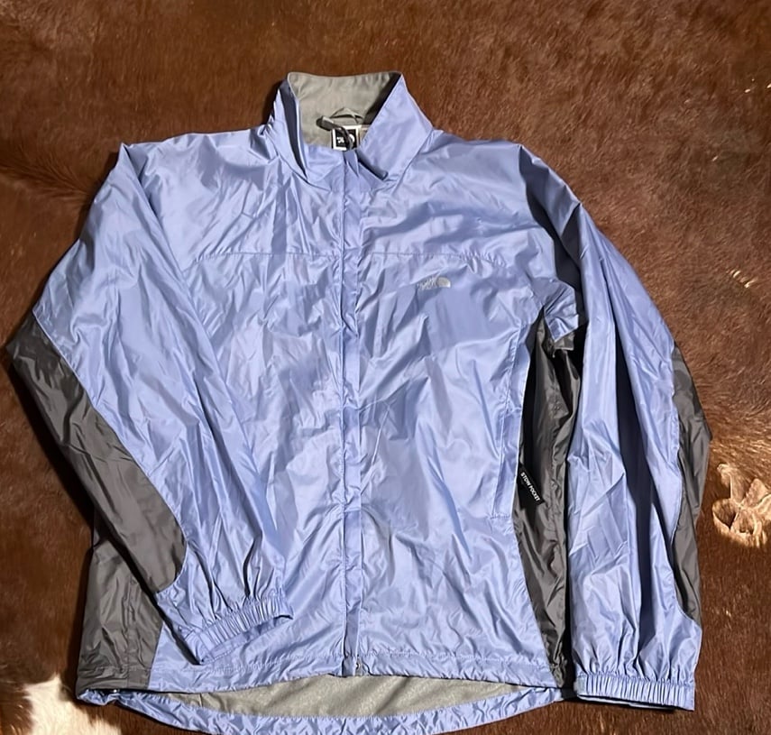 The North Face Women XL Windbreaker Jacket Blue Gray Stow Pockets Lightweight