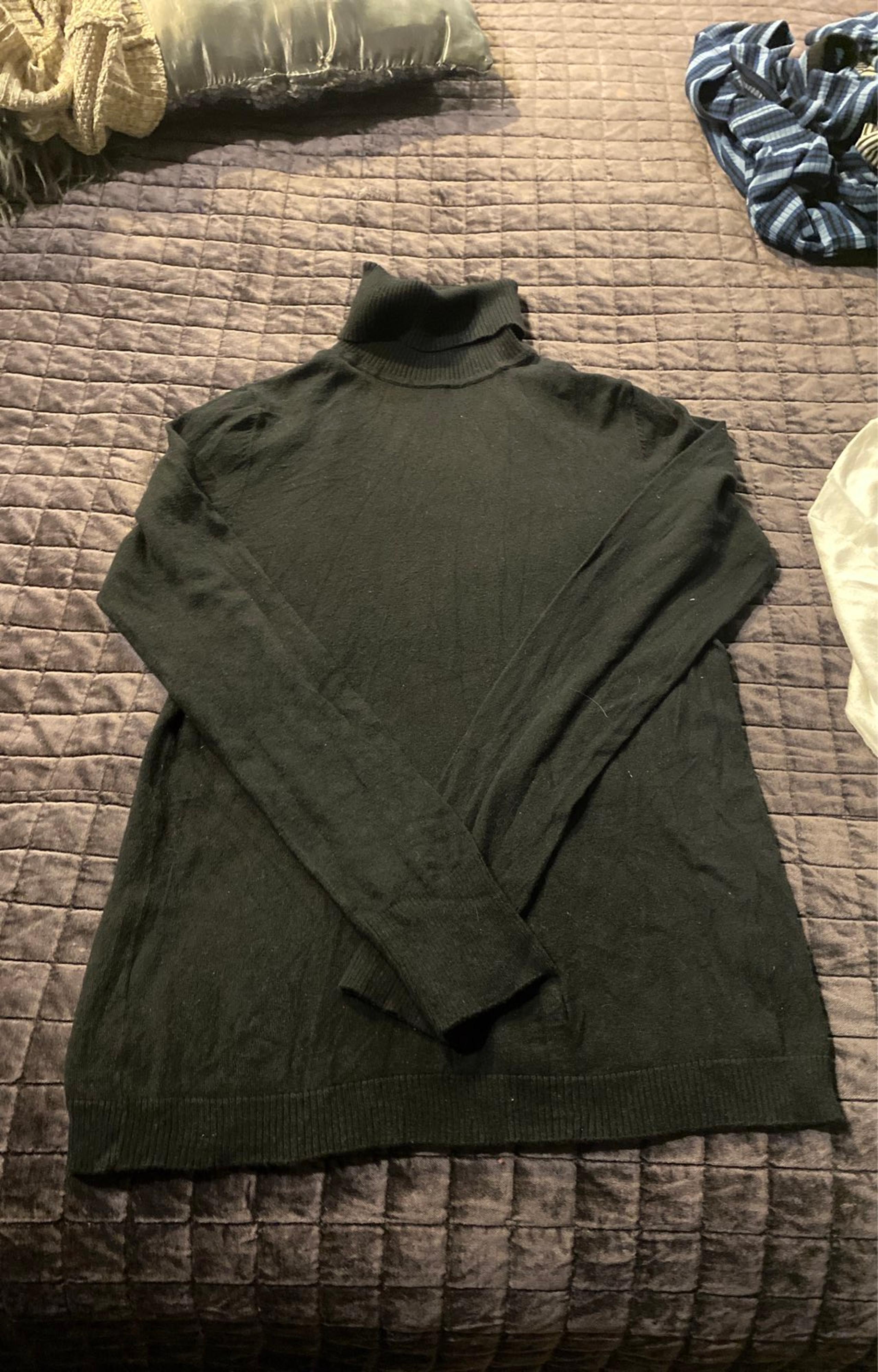 Gap black turtleneck women