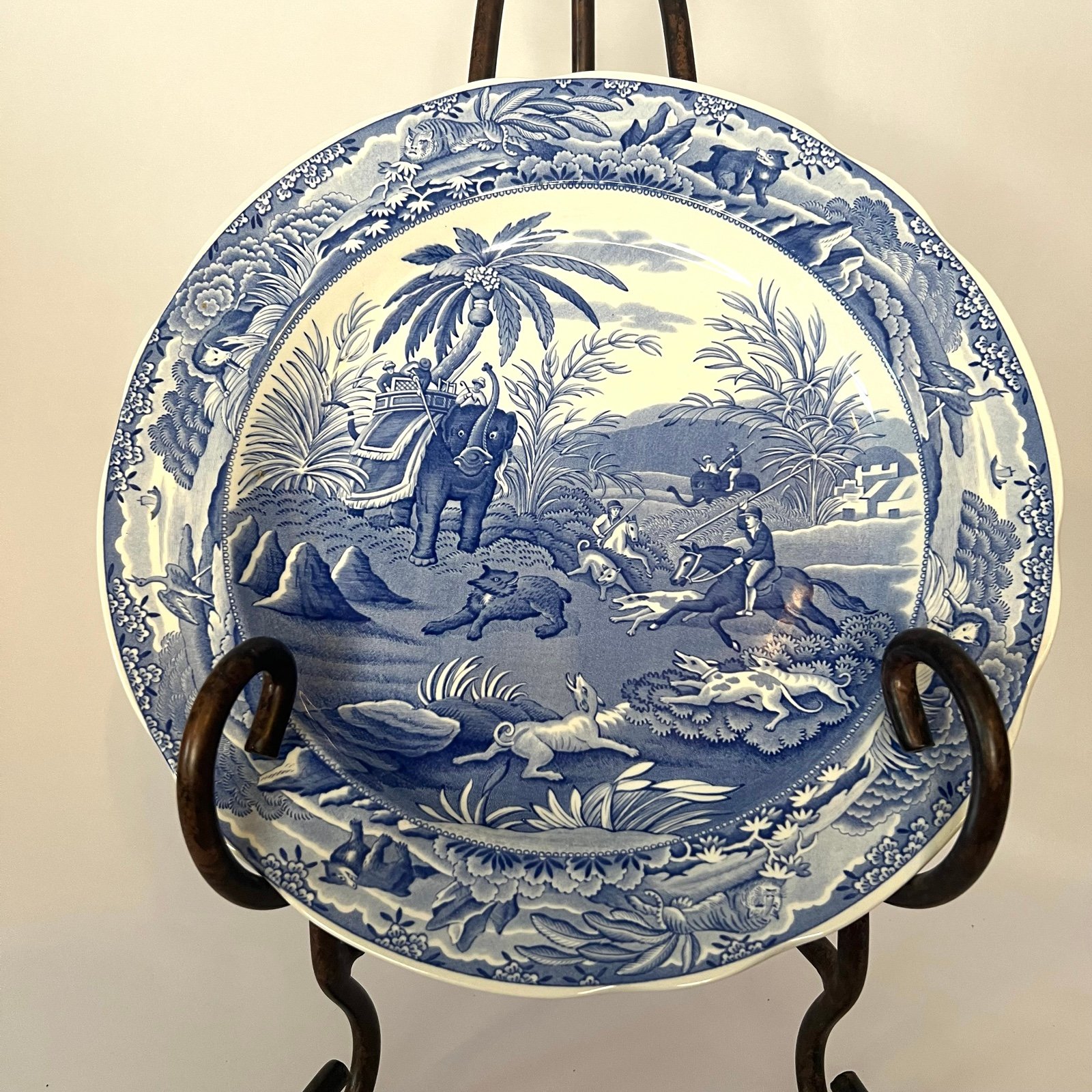 Antique Spode Transferware Pottery Dinner Plate, Death of the Bear, circa 1815