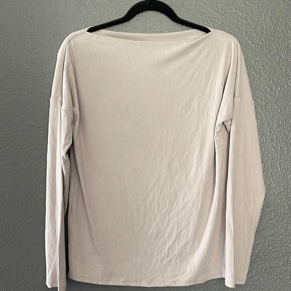 banana republic long sleeve tees