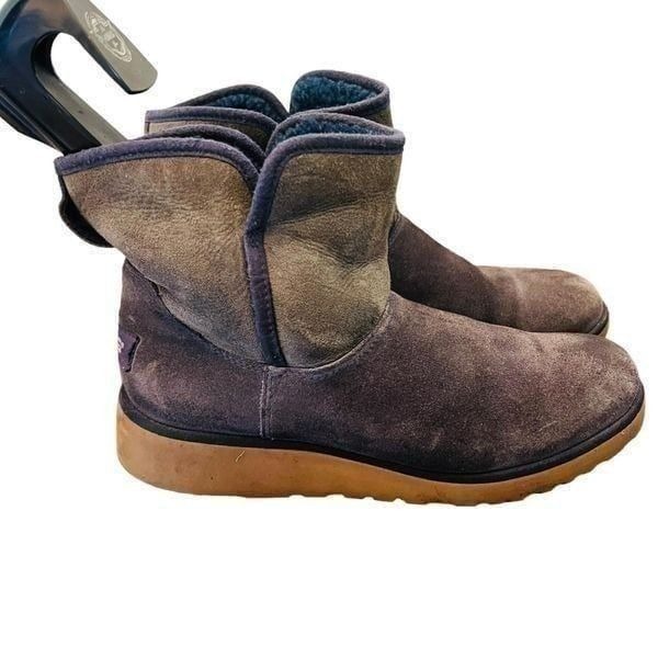 Ugg Australia blue suede wedge booties size 8 womens