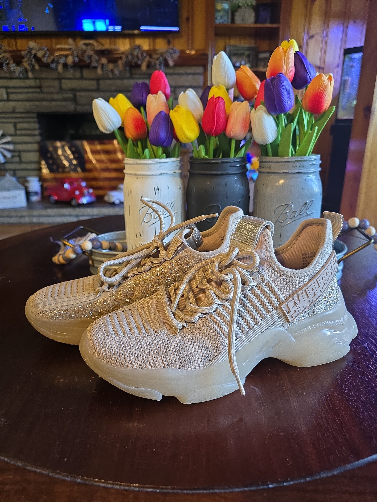 Steve Madden womens rhinestone sneakers 8