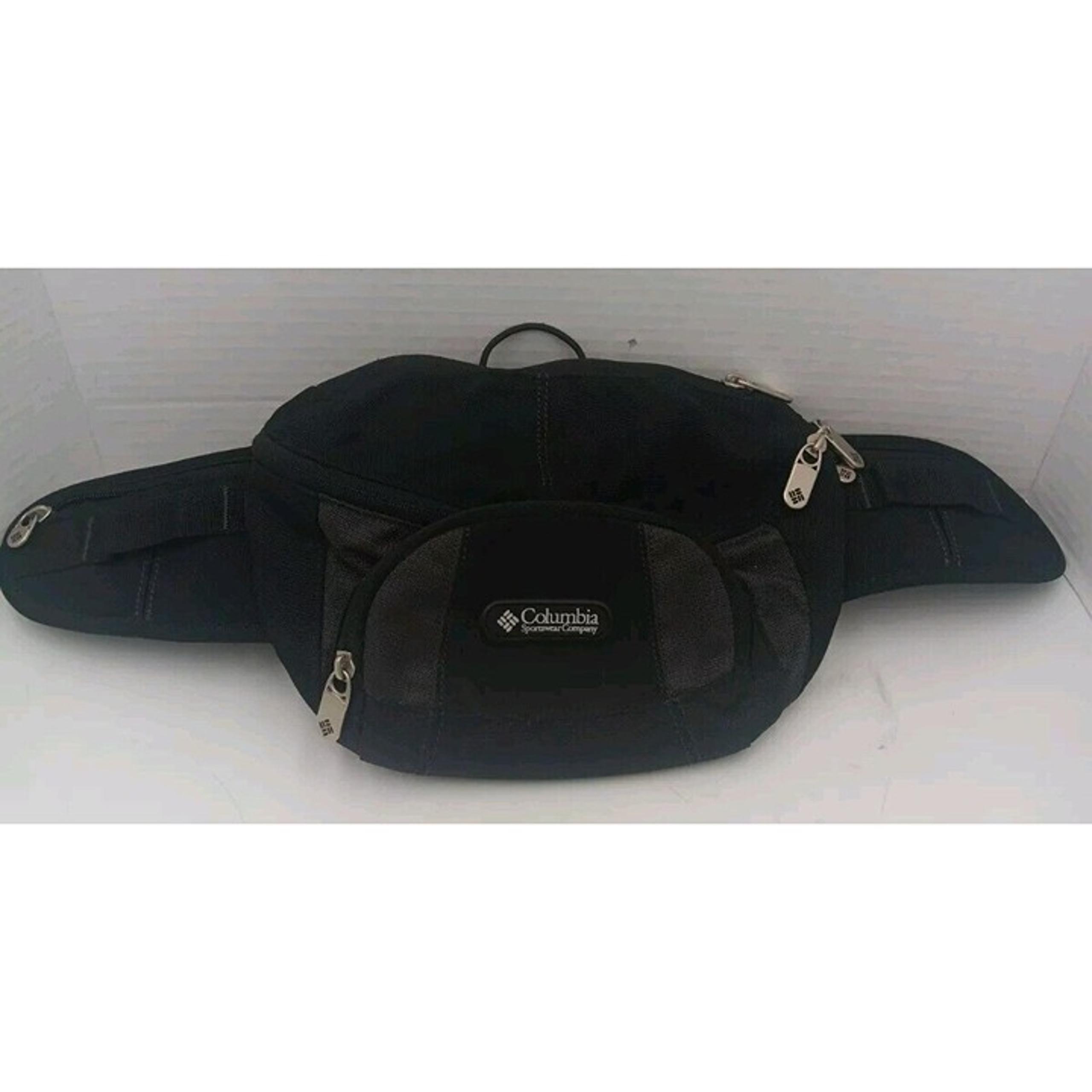 COLUMBIA Fanny Pack Waist Bag Black Multiple Compartments Lumbar Support Vacatio