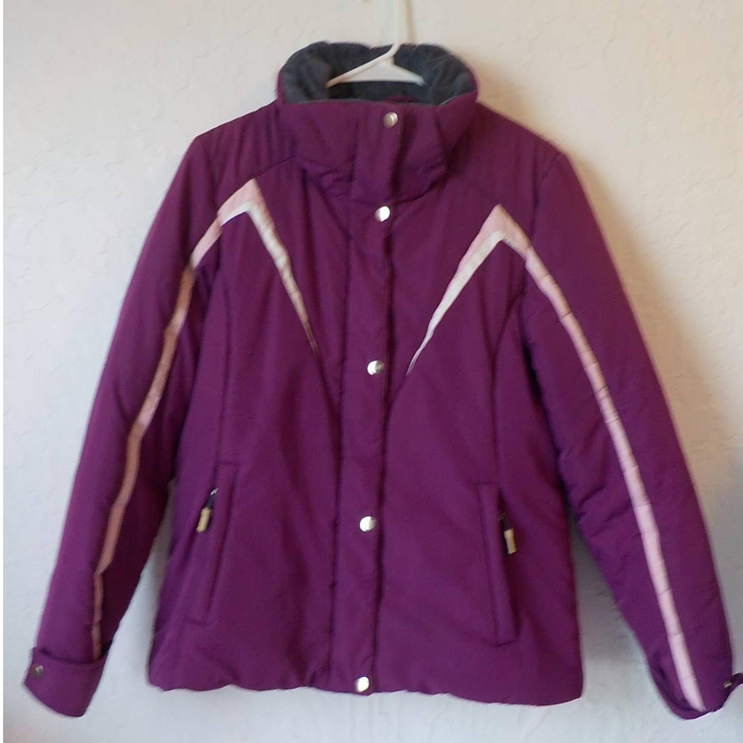 VTG Athletech Pink Puffer Jacket Women size Medium Plush Trim  ZipUp Snap Button
