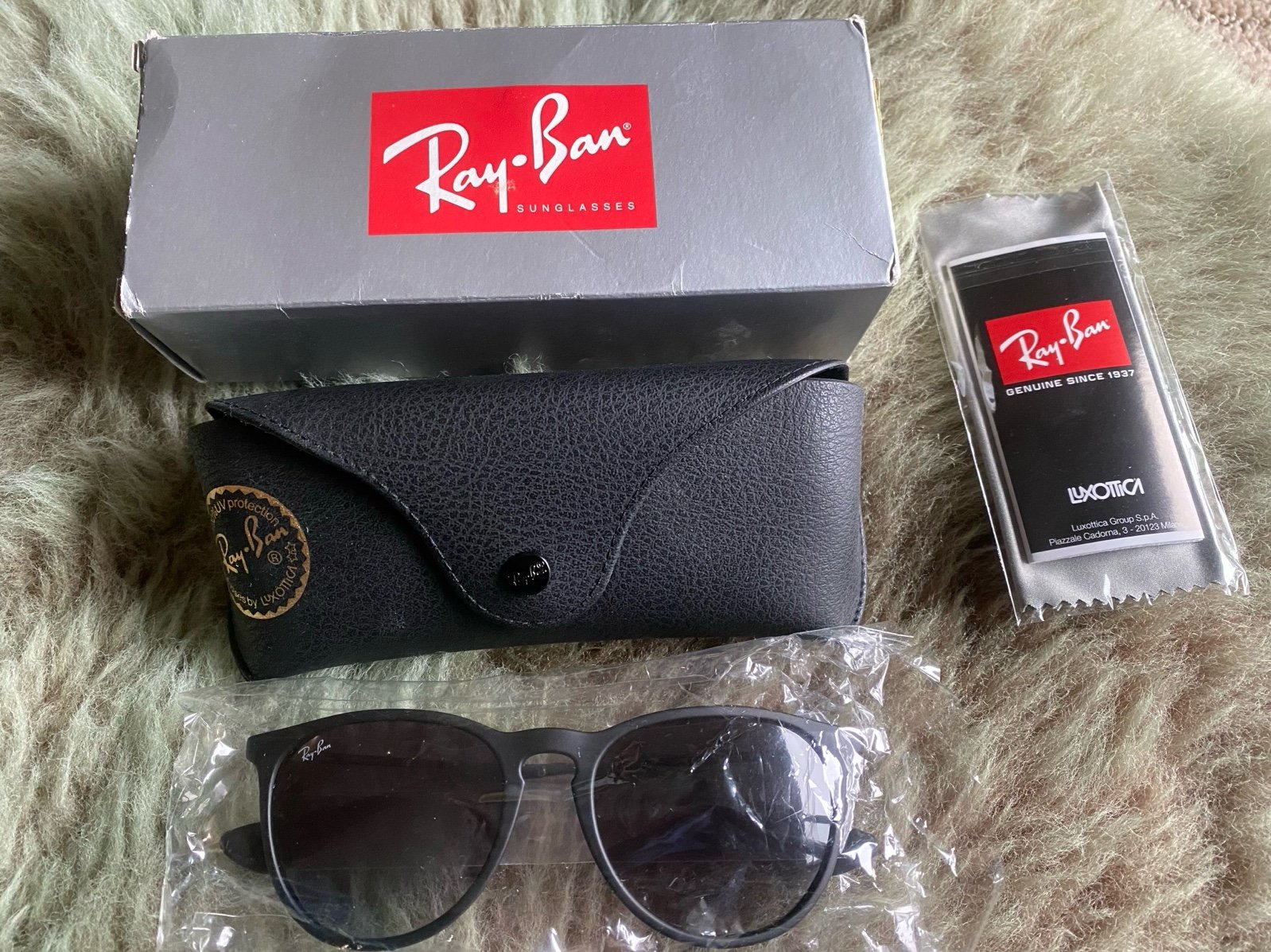 Ray-ban women's erika classic sunglasses 54mm gray